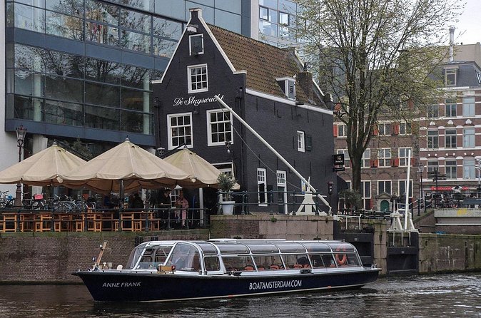 Amsterdam Classic Canal Cruise with Live Guide - A balanced read on the main risk: find the right boat