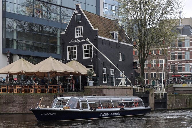 Amsterdam Classic Canal Cruise with Live Guide - Live guidance, not just sightseeing soundbites
