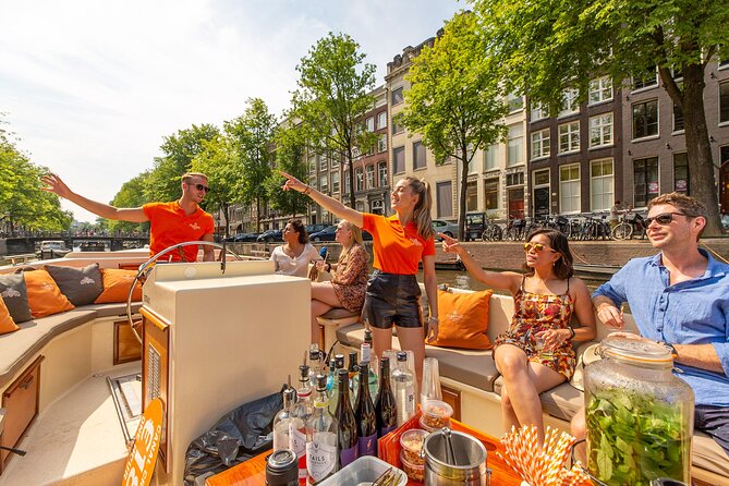 Amsterdam Classic Saloon Boat Canal Cruise with Live Guide - Amstel River time: why the waterway mattered for centuries