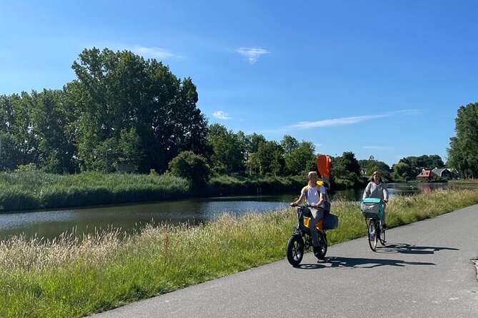 Amsterdam Countryside Bike and Kayak Tour - Kanaaldijk and the bike cable ferry crossing
