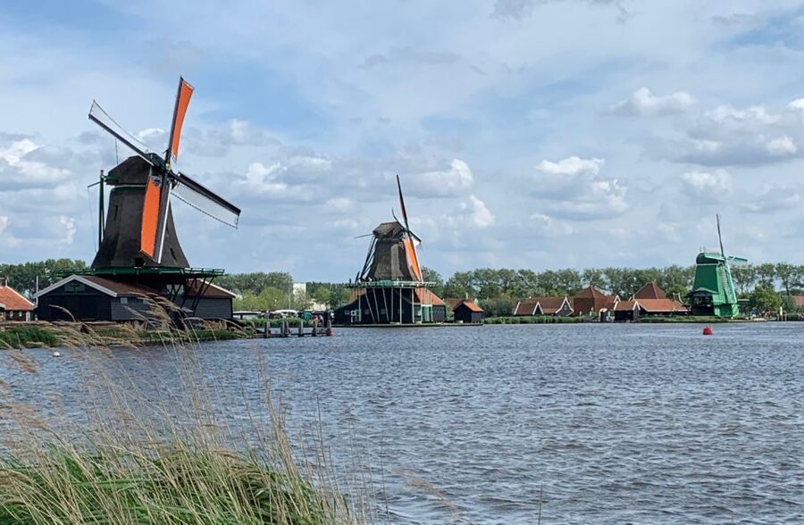 Amsterdam: Countryside Bike Tour and Zaanse Schans Windmills - Monet-Style Wetlands and the Ride Between Stops