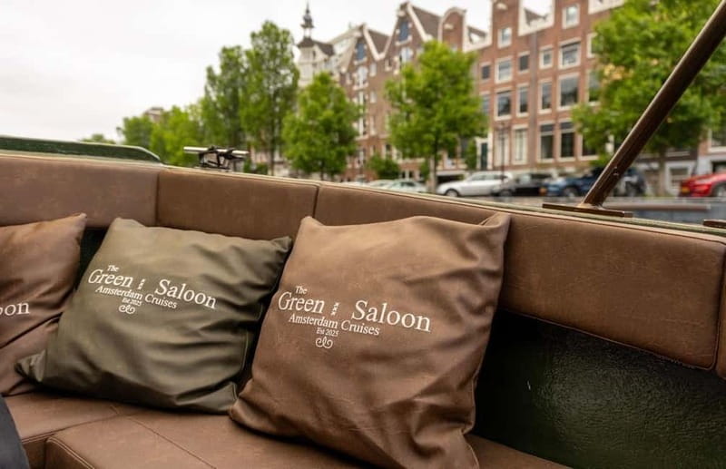 Amsterdam: Covered Heated Canal Cruise with Bitterballen - Drinks and cocktails on board: how to plan your spending