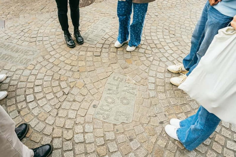 Amsterdam: Cultural Highlights Walking Tour - What the best guides do well here