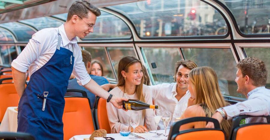 Amsterdam: Dinner Cruise with 4-Course Menu - The 4-Course Menu: Meat, Fish, or Vegetarian That Actually Fills You Up