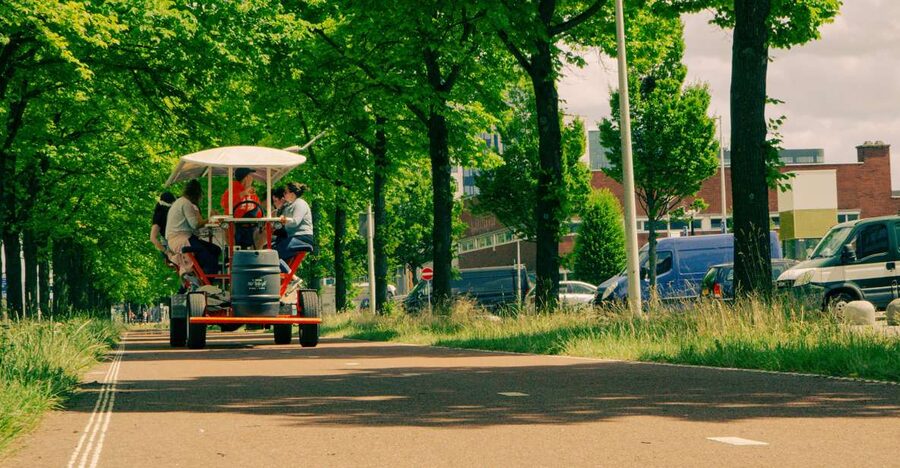 Amsterdam: Dutch Beer Bike Blast Tour with Onboard Bar - Key Things I’d Circle Before Booking