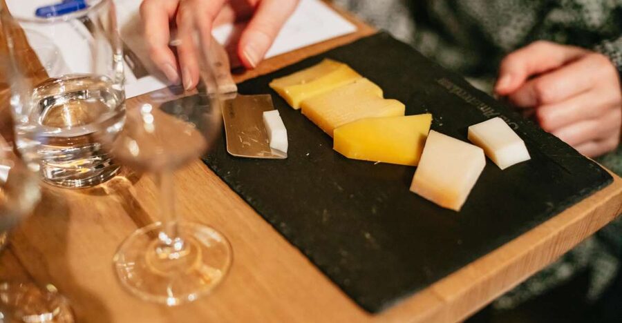 Amsterdam: Dutch Cheese Tasting Experience with Wine - Old Amsterdam and Westland Kaasspecialiteiten: The Maker Story You Can Taste