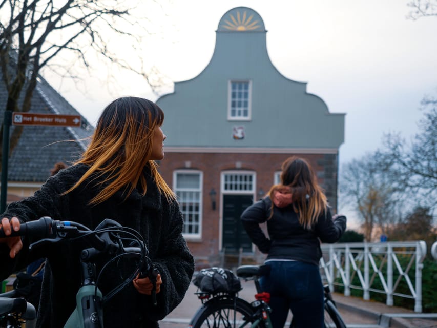 Amsterdam: Dutch Countryside E-Bike with Cheese & Clogs - Broek in Waterland: narrow streets, calm harbors, real village rhythm