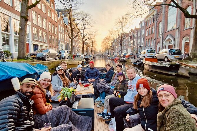 Amsterdam Evening Cruise in Small Group - Live Captain Stories: What You Gain By Skipping Recorded Audio