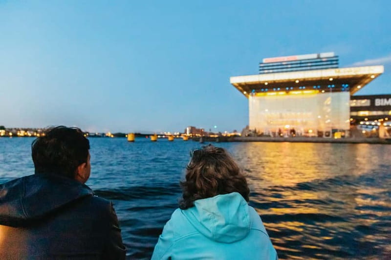 Amsterdam: Evening Cruise with Optional Wine and Snacks - Skinny Bridge Moment: The Most Photo-Ready Part