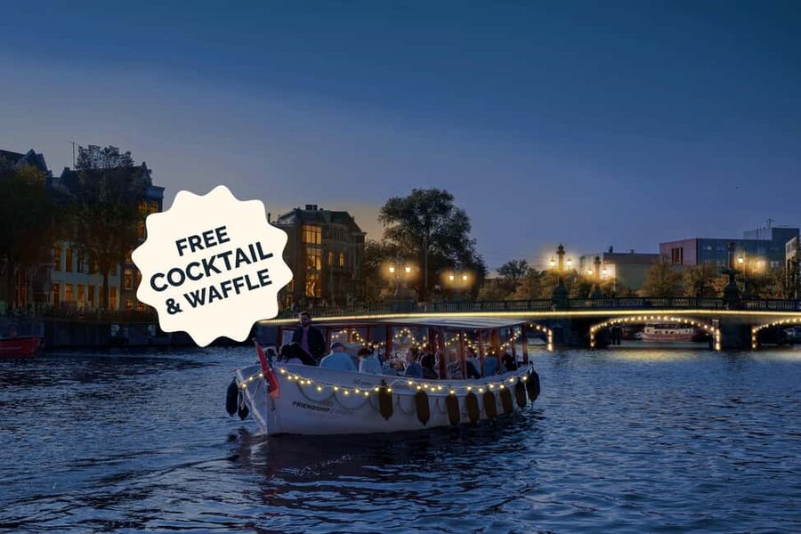 Amsterdam: Evening Lights Cruise incl. Cocktail & Waffle - Finding the dock near Dam Square (Oudezijds Voorburgwal 230)