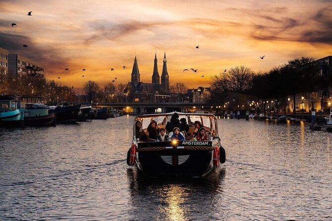 Amsterdam Evening (Sunset) Canal Cruise with optional drinks - The 1-hour sunset timing that works in Amsterdam
