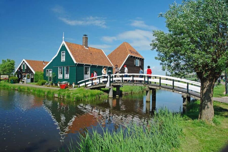Amsterdam: Experience Zaanse Schans Windmills & Cheese Farm - De Kraai pancakes: how to use the 10% discount the smart way