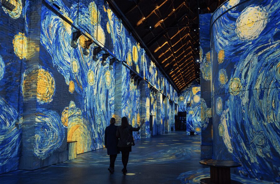 Amsterdam: Fabrique des Lumières Dutch Masters Ticket - Fabrique des Lumières in Westergas Park, what kind of art show is this?