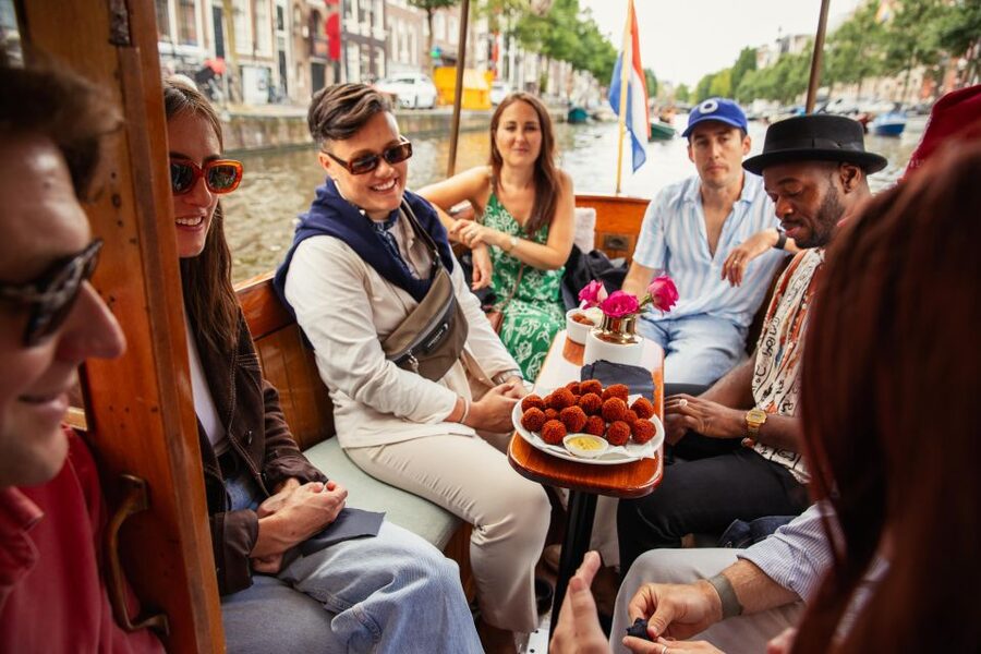 Amsterdam: Food and Canal Tour - Drinks, pacing, and group size you can actually manage