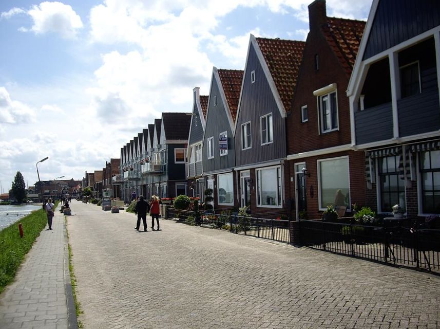 Amsterdam: Full-Day Countryside Tour - Broek in Waterland, dikes, and the waterworks lesson behind the views