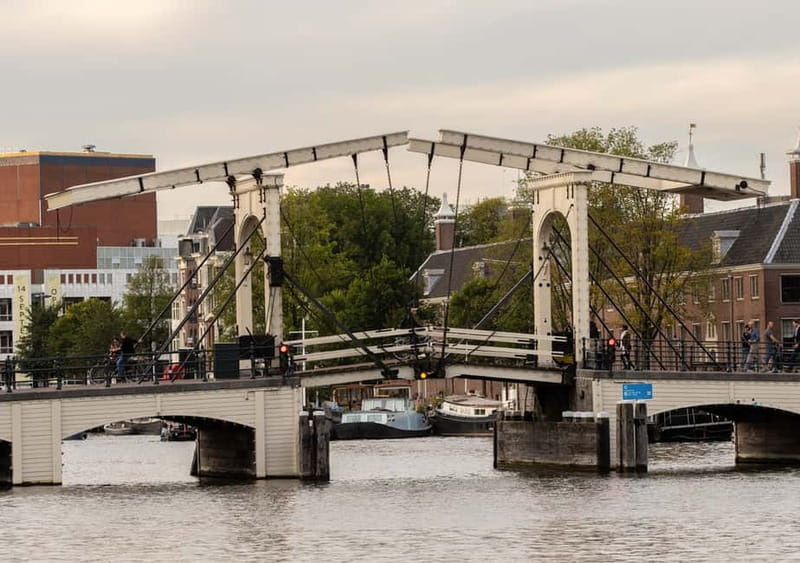 Amsterdam: German Canal Cruise with Unlimited Drinks Option - Unlimited Drinks Option: When It Adds Value
