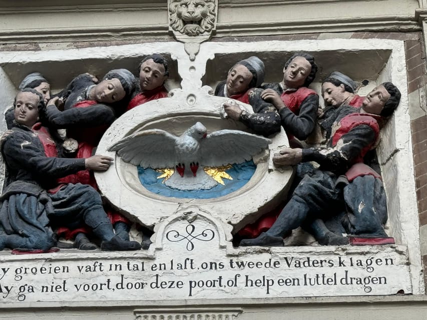 Amsterdam: Ghost Walking Tour and Dark History - Begijnhof: quiet courtyards, unsettled tales