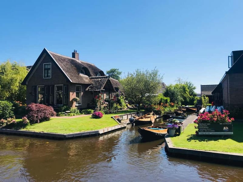 Amsterdam: Giethoorn, Afsluitdijk and Zaanse Schans Day Trip - Morning pickup from Amsterdam, and why the timing matters