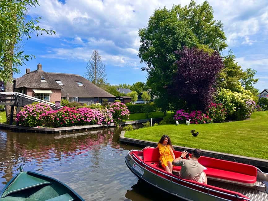Amsterdam: Giethoorn Day Trip, with several guided options - The Giethoorn Free-Time Block: Wandering, Eating, and Finding Quiet Corners