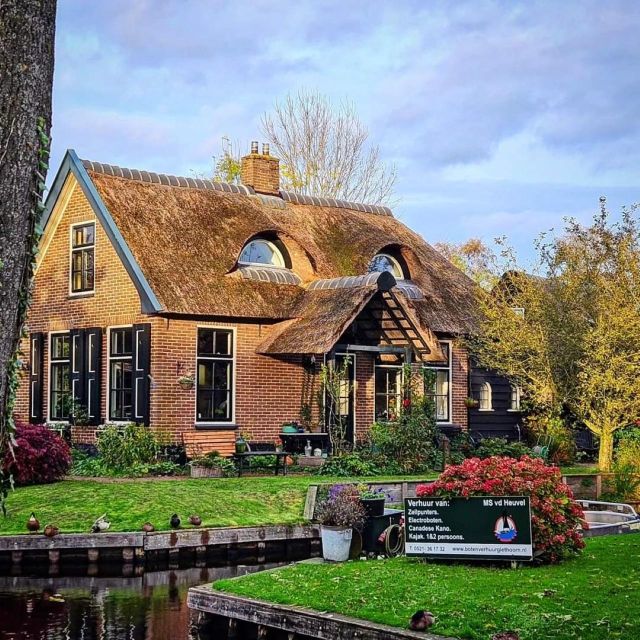 Amsterdam: Giethoorn, Zaandam & Zaanse Schans Tour w/ Pickup - The drive through Flevoland and the IJsselmeer