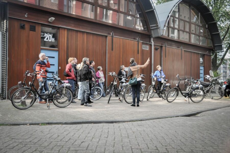 Amsterdam: Guided City Bike Tour in French - The Amstel and the Jordaan: an Amsterdam neighborhood you can feel