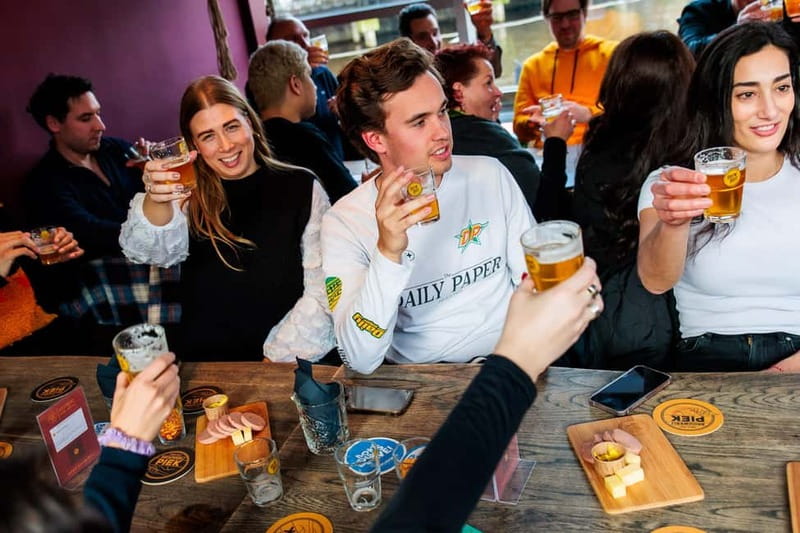 Amsterdam: Guided Craft Beer Tasting with cheese and snacks - Price and value in central Amsterdam