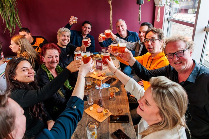 Amsterdam Guided Craft Beer Tasting with Cheese & Sausauge - The role of the beer guide: stories versus straight serving