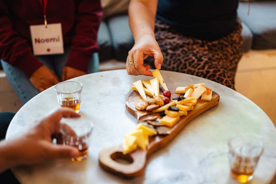 Amsterdam: Guided Cultural Food Tour in English or German - Key things that make this tour worth your time