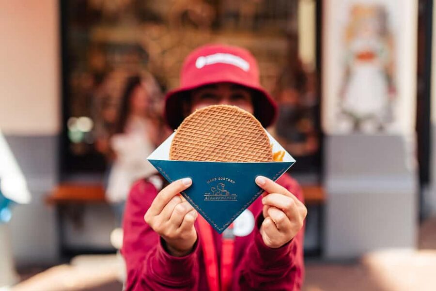 Amsterdam: Guided Cultural Food Tour in English or German - Nieuwe Kerk and Damrak Avenue, where the city’s layers show up fast