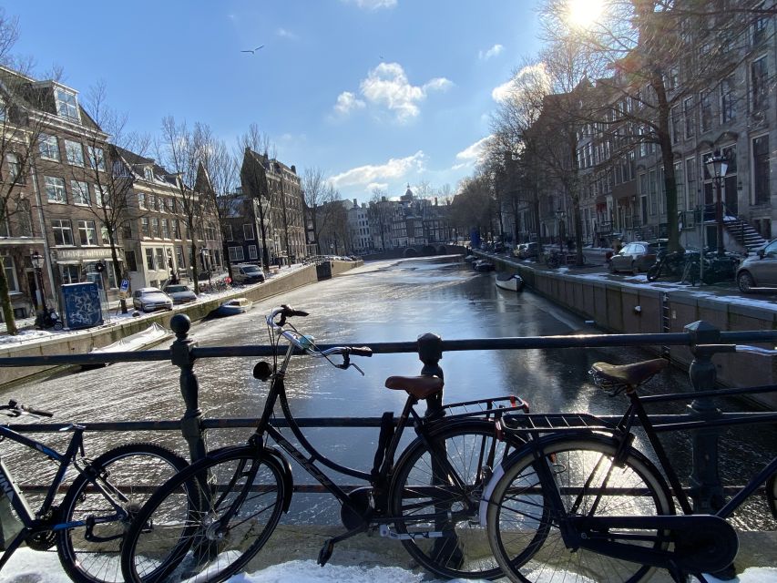 Amsterdam: Guided Off-The-Beaten-Track Walking Tour - Dam Square: Royal Palace, National Monument, and Nieuwe Kerk (plan for quick photo time)