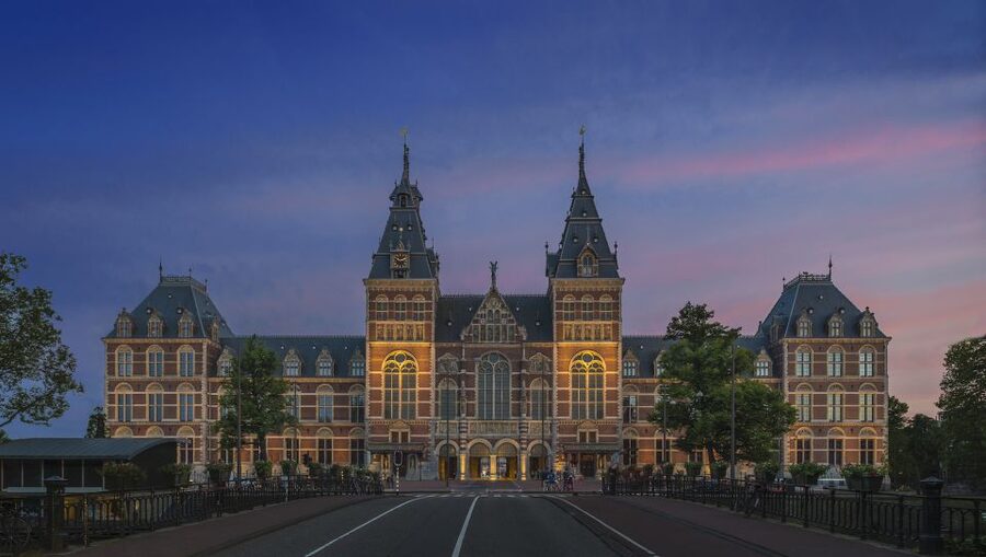 Amsterdam: Guided Rijksmuseum Tour - A look at the Van Gogh Museum building, and why it fits here