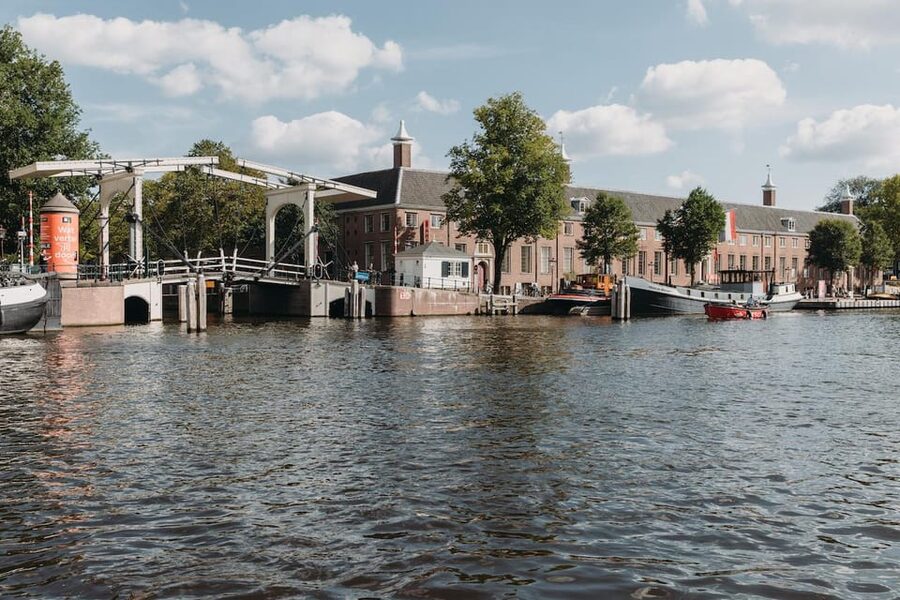 Amsterdam: H'ART Museum Entry Ticket - Audio guide included: the smart way to use it