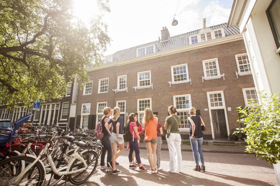 Amsterdam: Hidden Gems & Highlights Guided Bike Tour - Amsterdam by Bike, Without the Guesswork