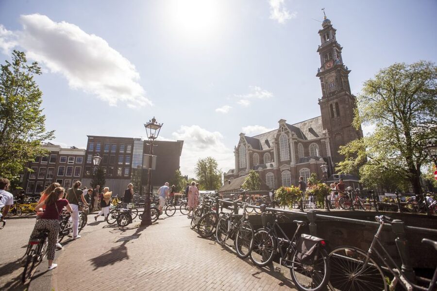 Amsterdam: Hidden Gems & Highlights Guided Bike Tour - Meeting Point and Bike Setup: Easy Start, Real Control