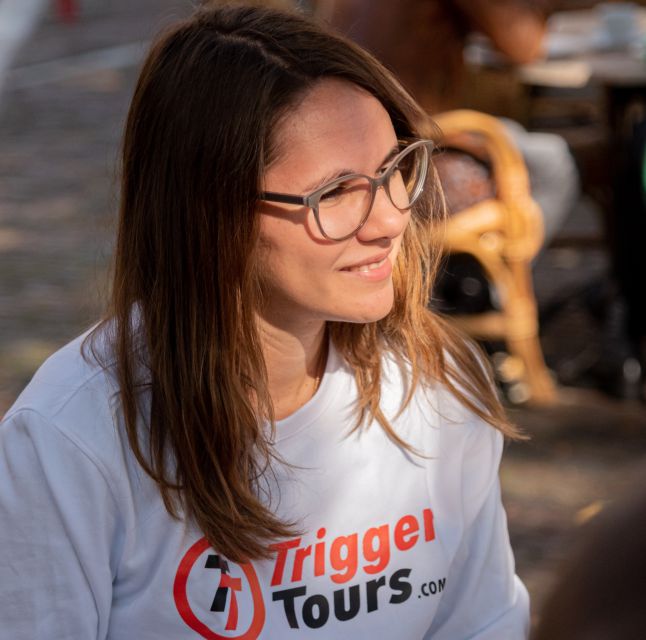 Amsterdam: Highlights & History Walking Tour - A Realistic Look at the Red-Light District Story