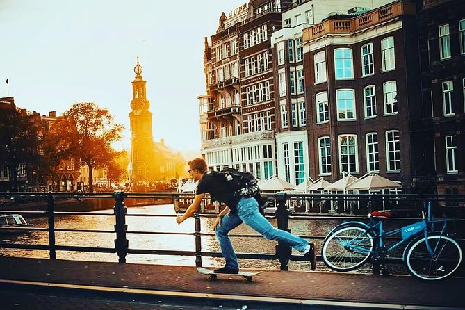Amsterdam Highlights Walking Tour: Small Group Experience - A small group plus walking-first routes: why it feels different