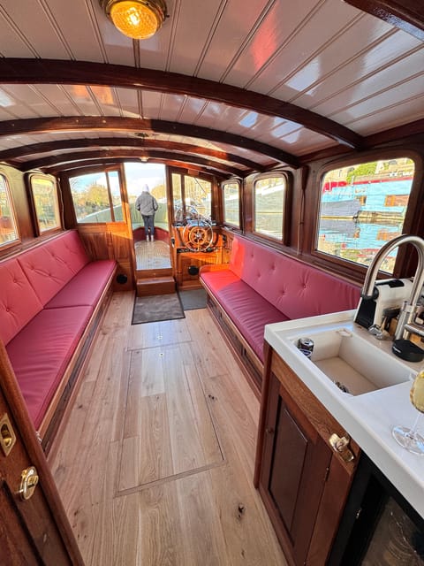 Amsterdam: Historic Boat Cruise with open bar and nibbles - Price And Value: What $69 Buys In Real Terms
