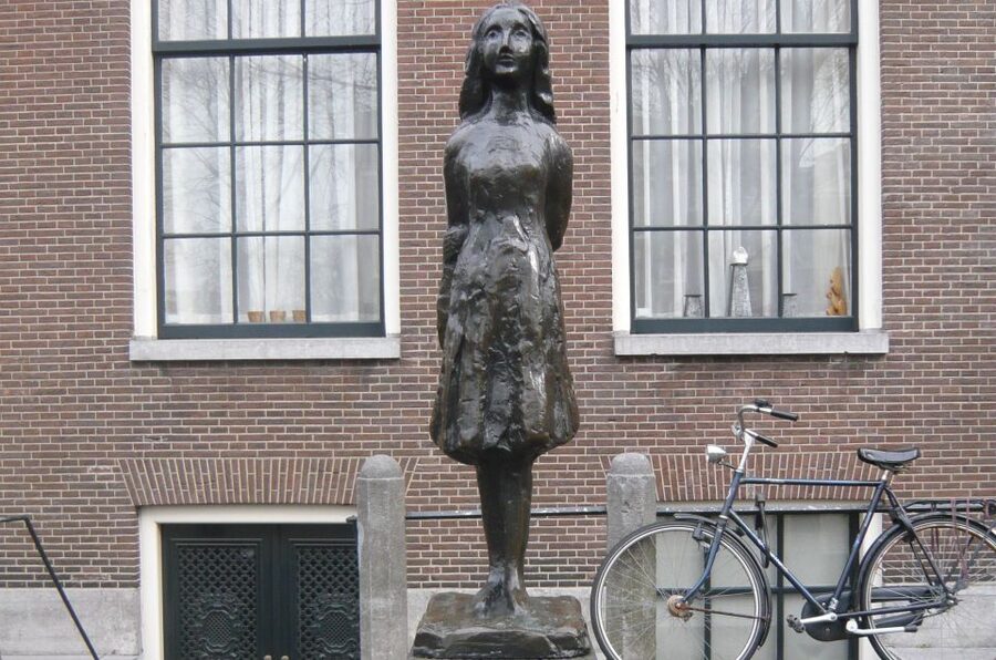 Amsterdam: Historic Walking Tour - Dam Square: the palace that began as Amsterdam’s city hall