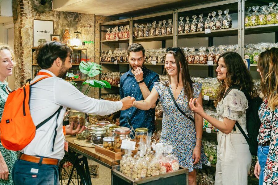 Amsterdam: Historical Highlights Walking Tour with Tasting - Quick hits: what makes this tour a strong pick