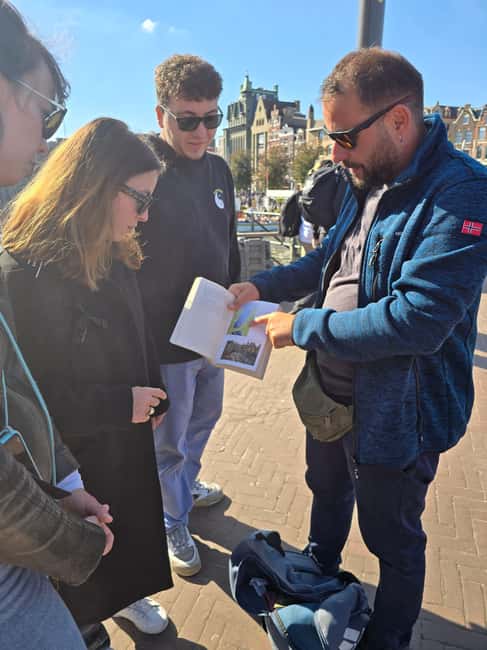 Amsterdam: History, Hidden Gems & Future Eco-Walking Tour - The eco future lesson: education, green politics, and everyday urban nature