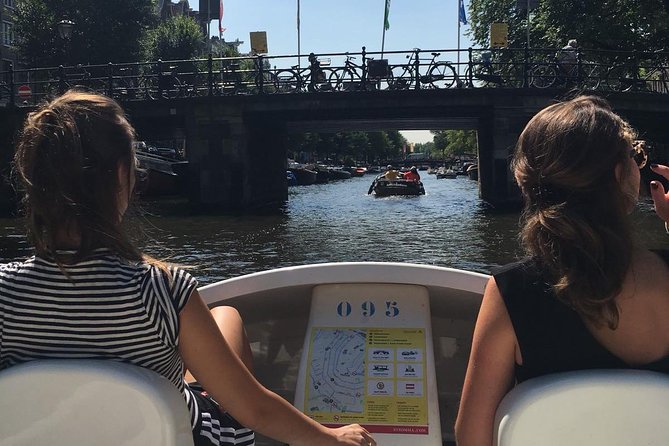 Amsterdam Independent Sightseeing by Pedal Boat - Price and the €20 deposit: the real value math