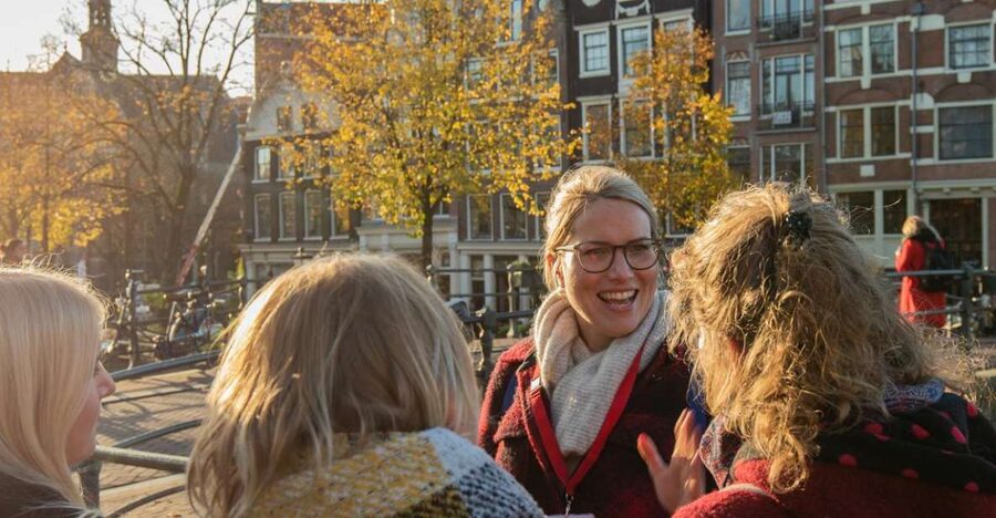 Amsterdam: Jordaan District Tour with a German guide - Noorderkerk and Papeneiland: a quieter canal view on the northern side