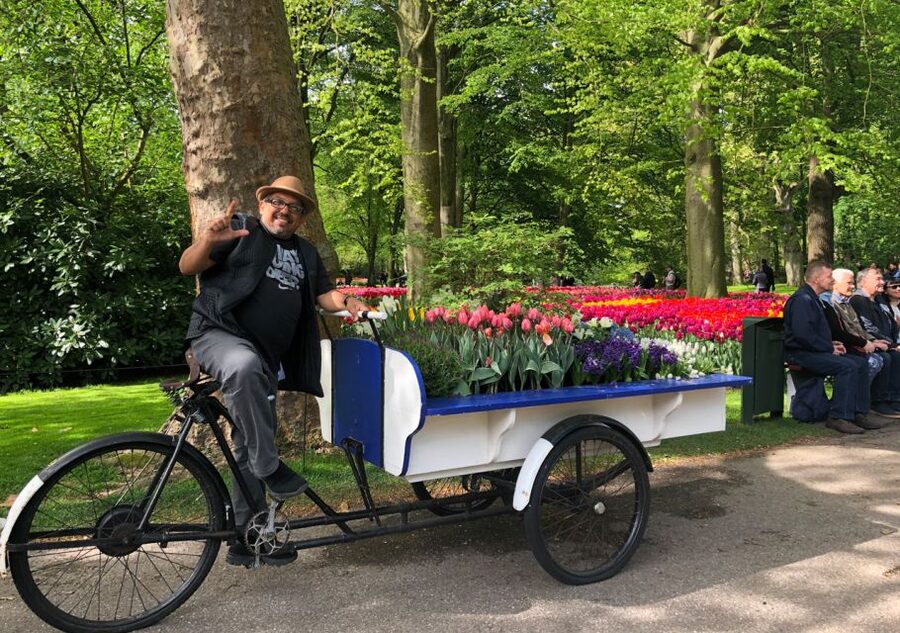 Amsterdam: Keukenhof Tulip Garden and Giethoorn Experience - Start on Prins Hendrikkade, then settle in for the Dutch road trip
