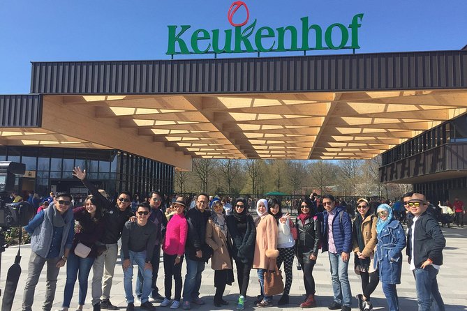 Amsterdam: Keukenhof Tulip Gardens and Giethoorn with Boat Tour - Guides and vehicles: why names like Adonis and Raf keep showing up