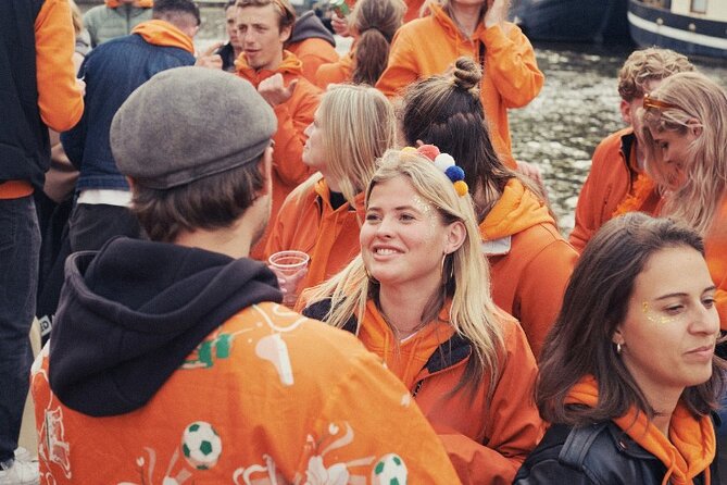 Amsterdam King’s Day Boat Party with Unlimited Drinks 2026 - Who this 18+ cruise is best for