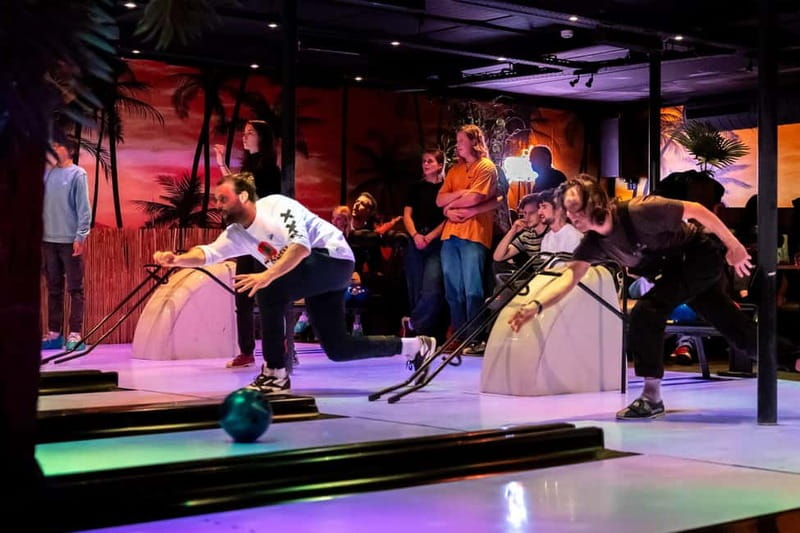 Amsterdam: LED Bowling Experience - Key takeaways