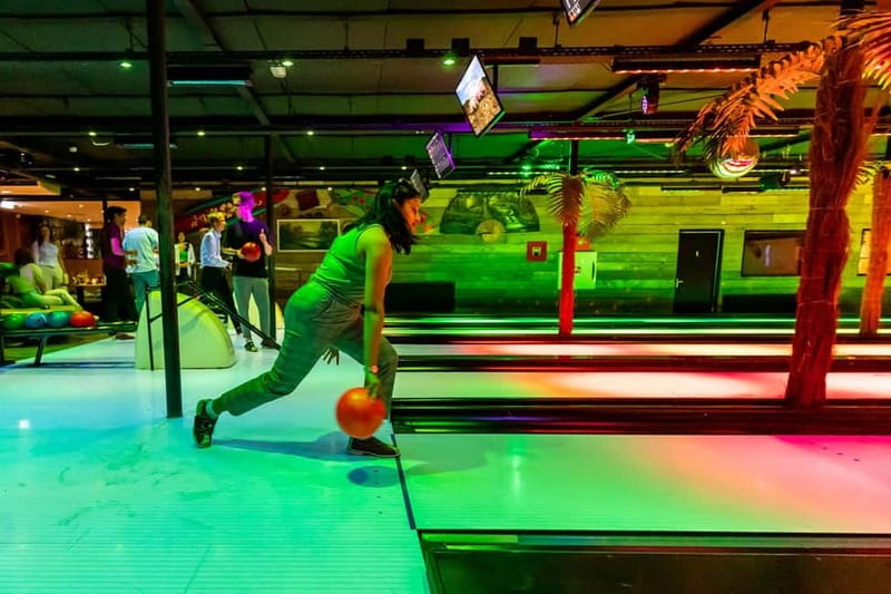 Amsterdam: LED Bowling Experience - Sound, screens, and the weekend DJ boost