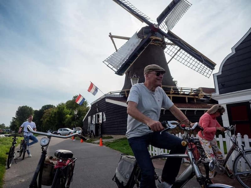 Amsterdam: Leisurely Windmill & Countryside Bike Ride - The Windmill Photo Stop at D’Admiraal Windmill