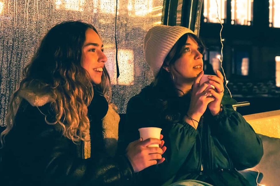 Amsterdam: Light Festival Boat with Hot Choco & Stroopwafel - Key Highlights You Should Care About