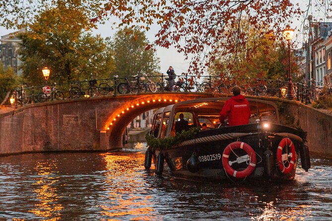 Amsterdam: Light Festival Open Boat - Unl. Drinks Option - Pierre Cuypers right at the start, Rijksmuseum context included